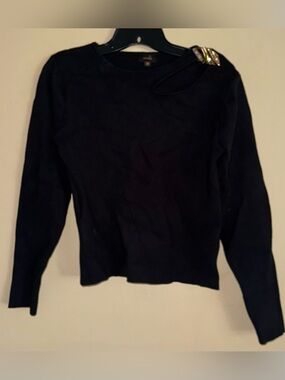 Ontwelfth Black Cutout Long Sleeve Knit Ribbed Sweater Top Gold Accent Brooch L
